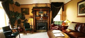 Hickory House Inn