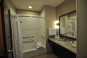 Holiday Inn Express & Suites Belgrade