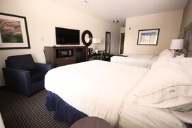 Holiday Inn Express & Suites Belgrade