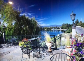 Swan River Inn