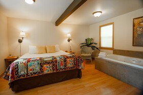 The Islander Inn