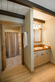 The Islander Inn