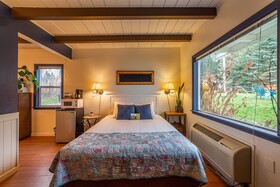 The Islander Inn