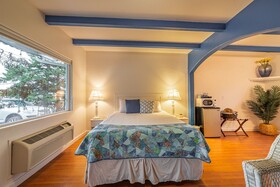 The Islander Inn