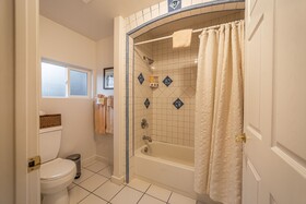 The Islander Inn
