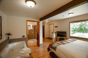 The Islander Inn
