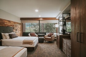 Huntley Lodge