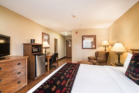 Best Western Plus Kelly Inn & Suites