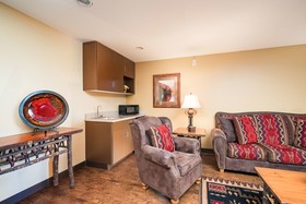 Best Western Plus Kelly Inn & Suites