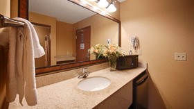 Best Western Plus Kelly Inn & Suites
