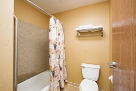Best Western Plus Kelly Inn & Suites