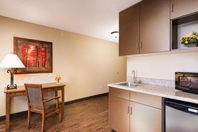 Best Western Plus Kelly Inn & Suites