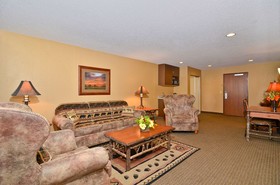 Best Western Plus Kelly Inn & Suites