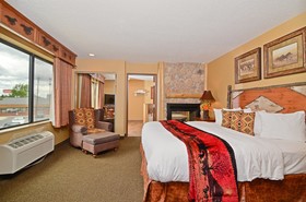 Best Western Plus Kelly Inn & Suites