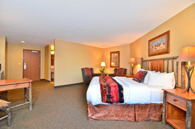 Best Western Plus Kelly Inn & Suites