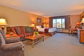 Best Western Plus Kelly Inn & Suites