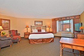 Best Western Plus Kelly Inn & Suites