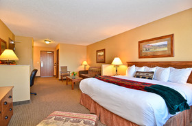Best Western Plus Kelly Inn & Suites