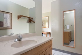 Super 8 by Wyndham Billings
