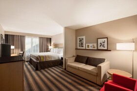 Country Inn & Suites by Radisson, Bozeman, MT