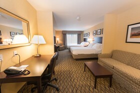 Glacier Peaks Hotel & Casino