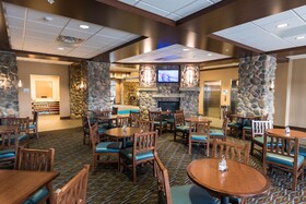 Glacier Peaks Hotel & Casino