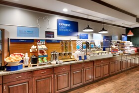 Holiday Inn Express & Suites Butte SE