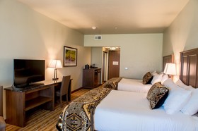 Cedar Creek Lodge Hotel