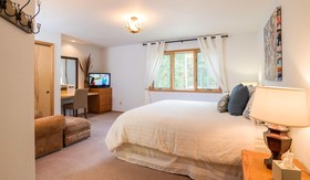 Meadow Lake View Bed and Breakfast