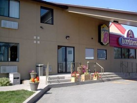 Super 8 by Wyndham Conrad
