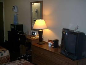 Super 8 by Wyndham Conrad