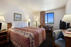 Super 8 by Wyndham Conrad