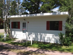 Jacobson's Cottages