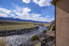 The Ridgeline Hotel at Yellowstone, Ascend Hotel Collection