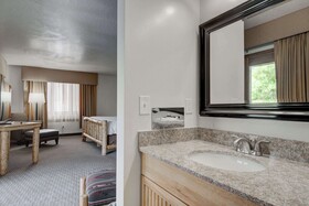 The Ridgeline Hotel at Yellowstone, Ascend Hotel Collection