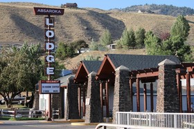 Yellowstone's Absaroka Lodge