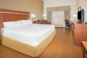 Holiday Inn Express & Suites Glendive