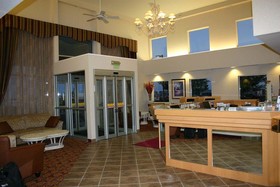 Crystal Inn Hotel & Suites Great Falls