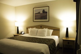 Crystal Inn Hotel & Suites Great Falls