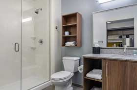 MainStay Suites