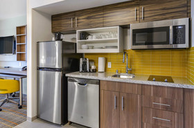 MainStay Suites