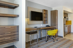 MainStay Suites