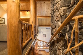 Pineview Lodge