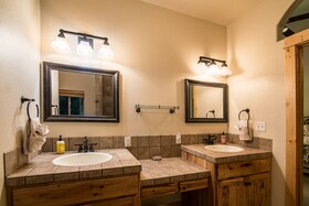 Pineview Lodge