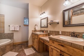 Pineview Lodge