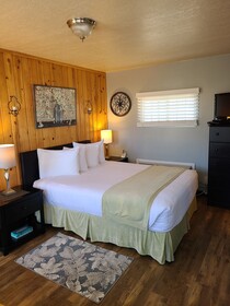 Lamplighter Motel