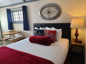 Lamplighter Motel