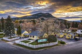 Lamplighter Motel