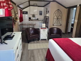 Lamplighter Motel