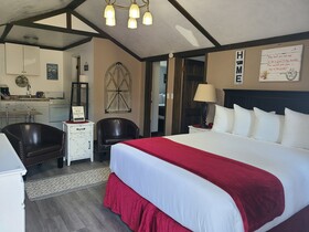 Lamplighter Motel
